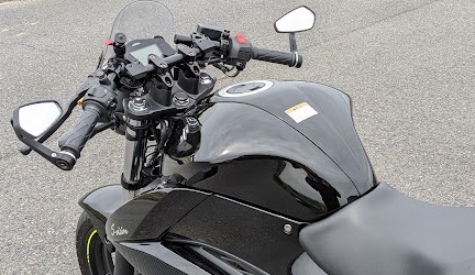 ジクサー150 ビンテージカスタム